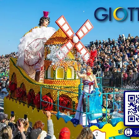 Spacieux 2p Centre Avec Terrasse, Clim Et Parking Prive - Fr-1-196-370 *